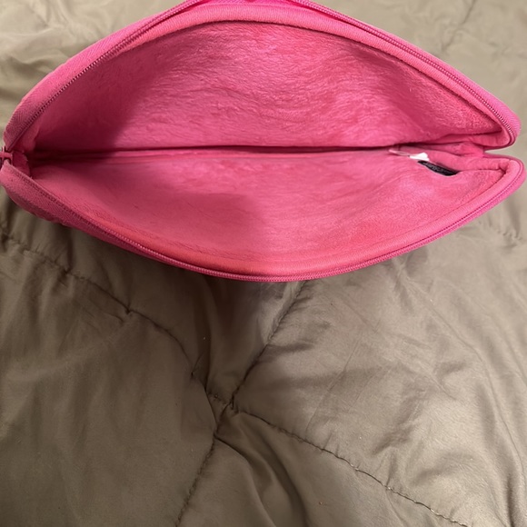 Marc by Marc Jacobs laptop/tablet case bag - Picture 5 of 8